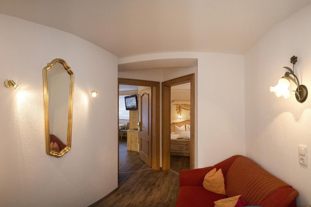 Hotel Tanzer Ischgl Habitación foto